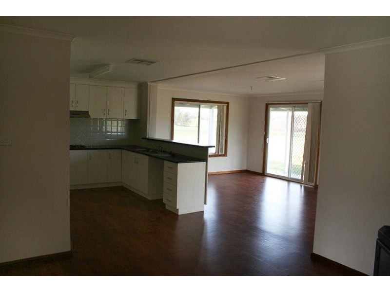 9 Merga Street, Orange NSW 2800