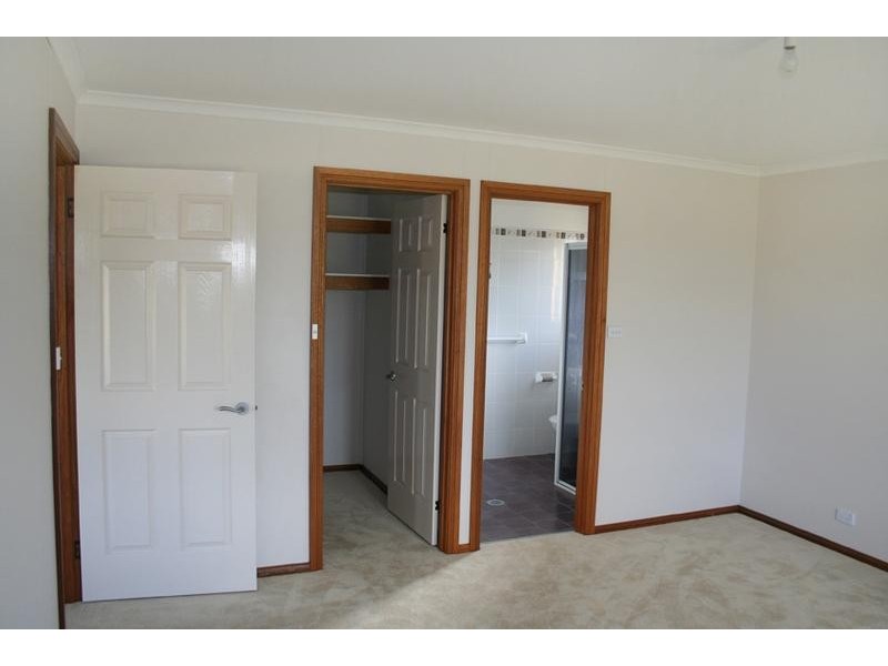 9 Merga Street, Orange NSW 2800