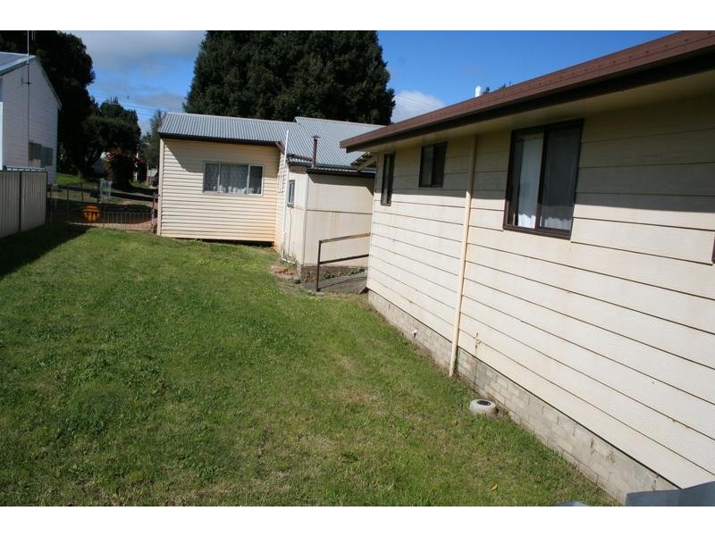 49 Churchill Avenue, Orange NSW 2800