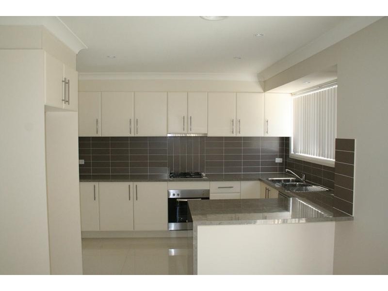 8 Brooklands Drive, Orange NSW 2800