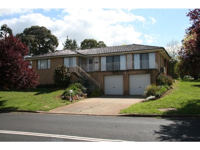 19 Maple Avenue, Orange NSW 2800