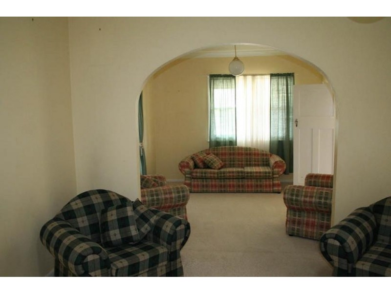 374 Lords Place, Orange NSW 2800