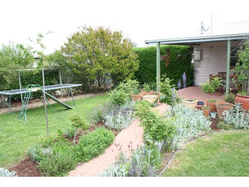 376 Lords Place, Orange NSW 2800