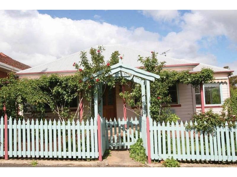 376 Lords Place, Orange NSW 2800