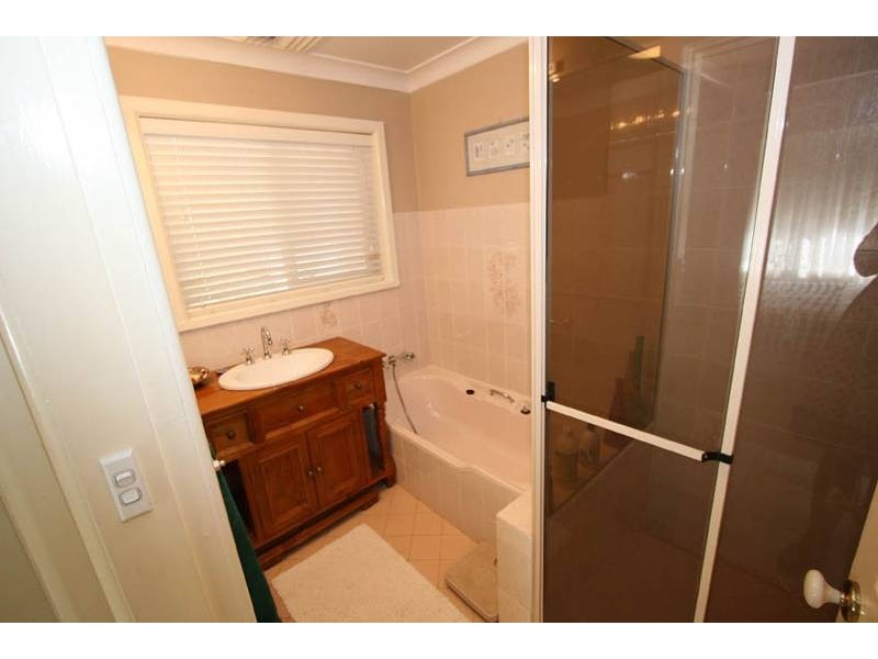6 Kooronga Avenue, Orange NSW 2800
