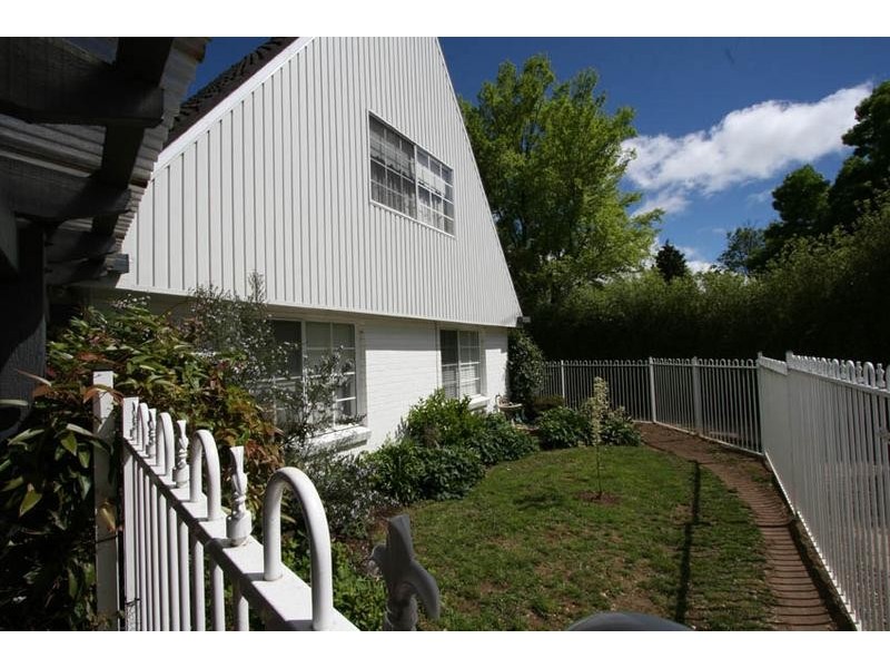 6 Kooronga Avenue, Orange NSW 2800