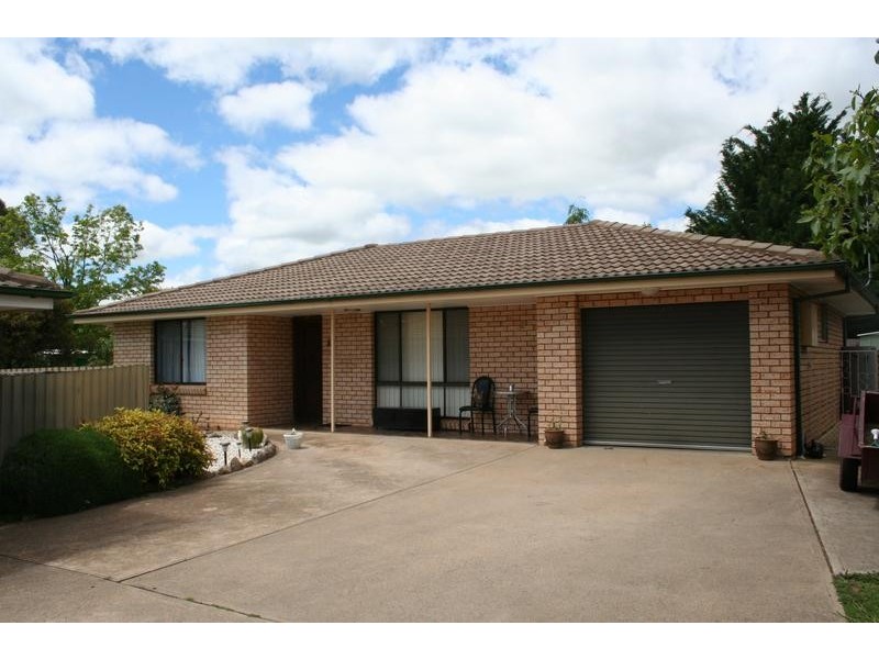 2/234 March Street, Orange NSW 2800