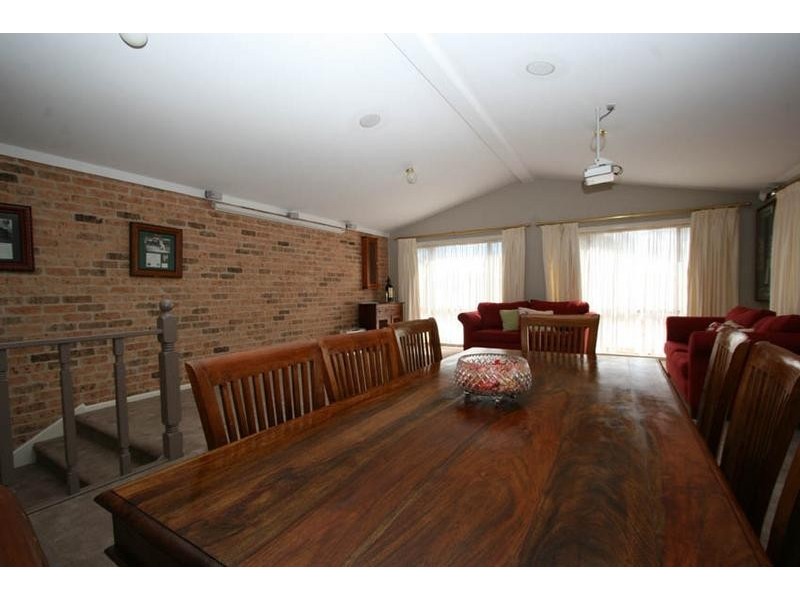 8 Thoopara Place, Orange NSW 2800