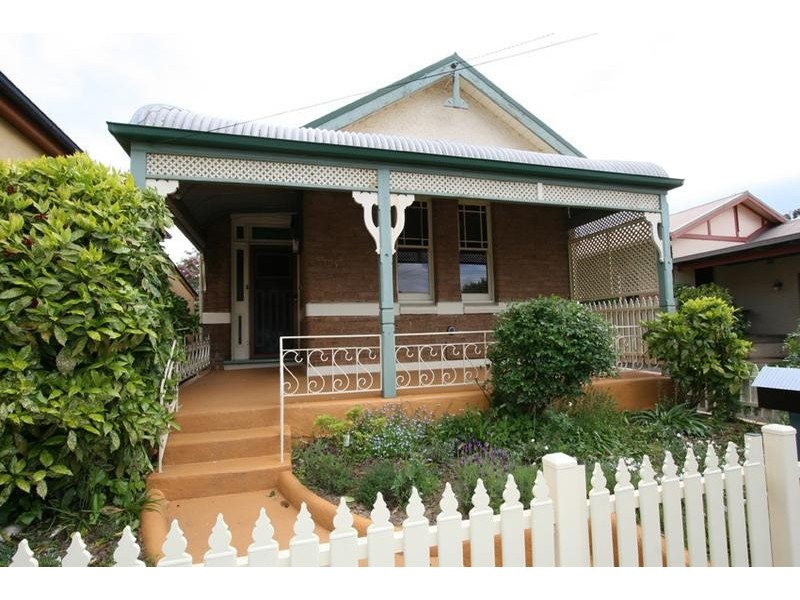 63 March Street, Orange NSW 2800