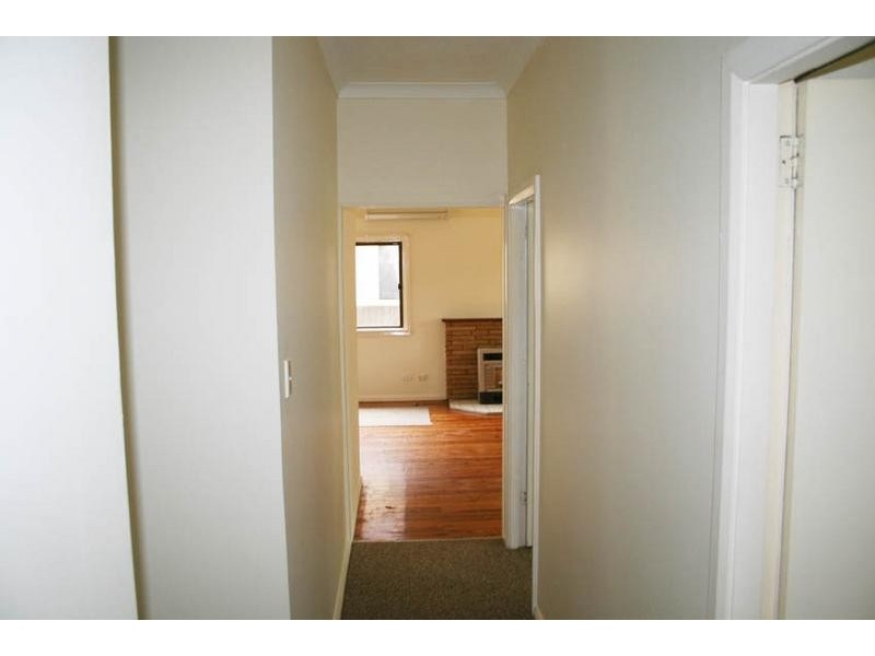 7 Fox Avenue, Orange NSW 2800