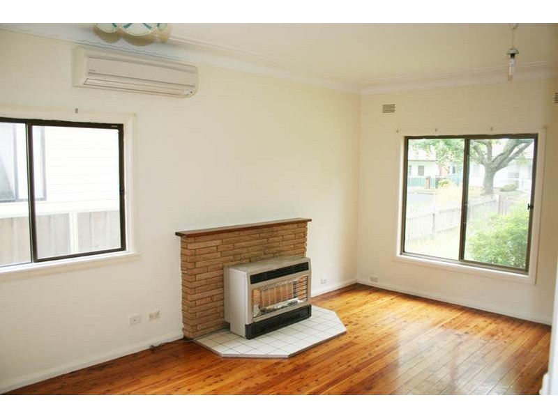 7 Fox Avenue, Orange NSW 2800