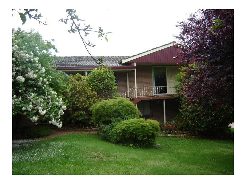 22 Medway Street, Blayney NSW 2799