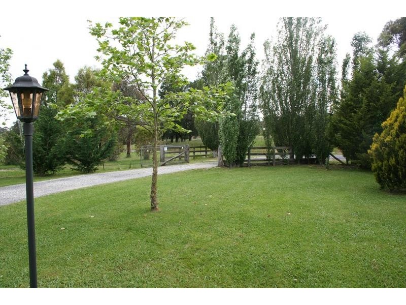 1753 Burrendong Way, Orange NSW 2800