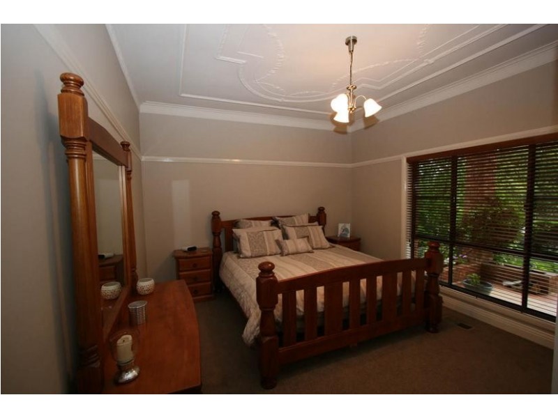 372 Lords Place, Orange NSW 2800