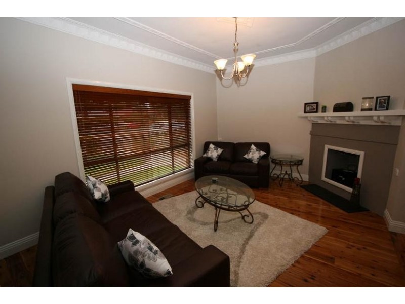 372 Lords Place, Orange NSW 2800