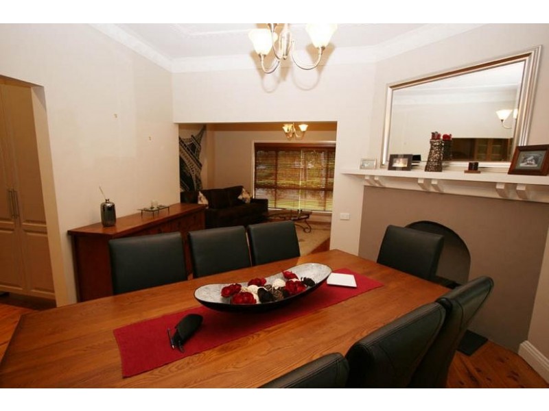 372 Lords Place, Orange NSW 2800