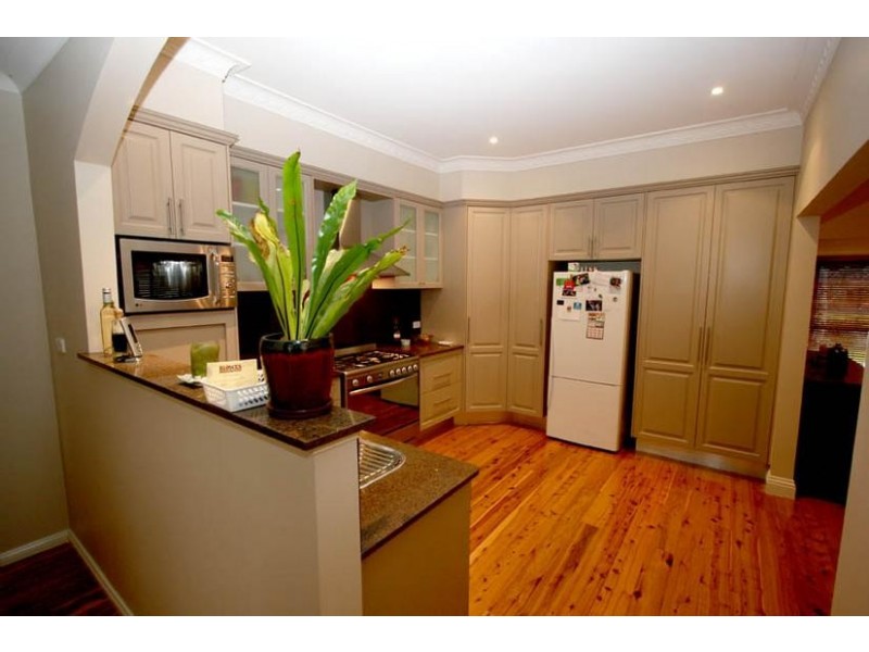 372 Lords Place, Orange NSW 2800