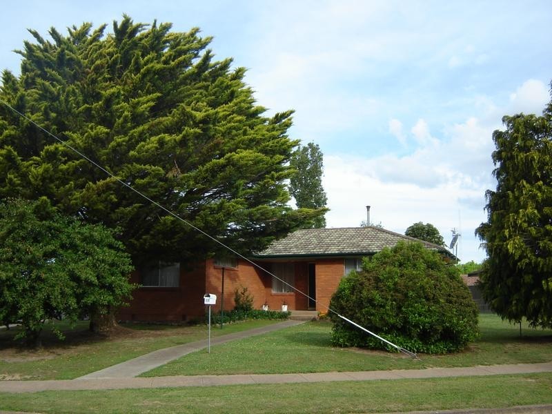 60 Palmer Street, Blayney NSW 2799