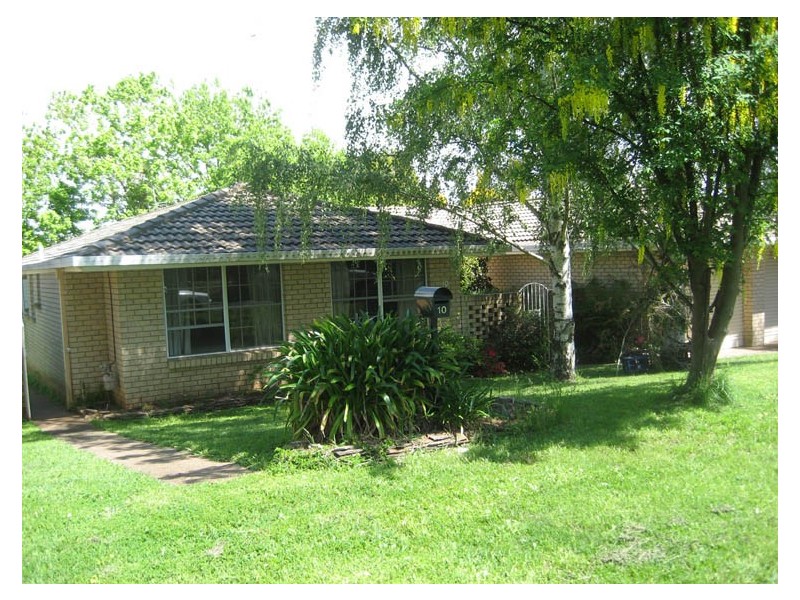 10 Murraba Close, Orange NSW 2800