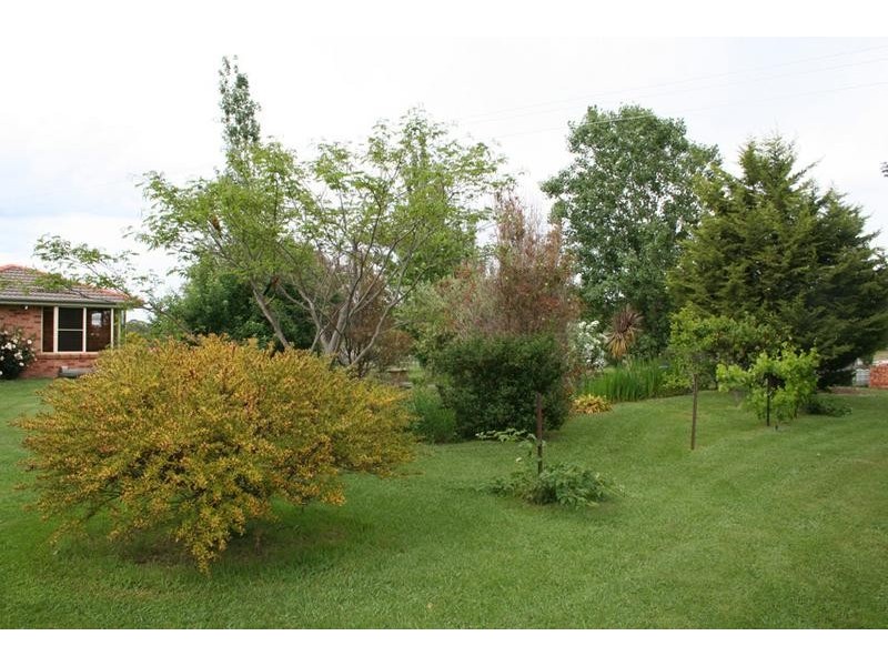 1753 Burrendong Way, Orange NSW 2800