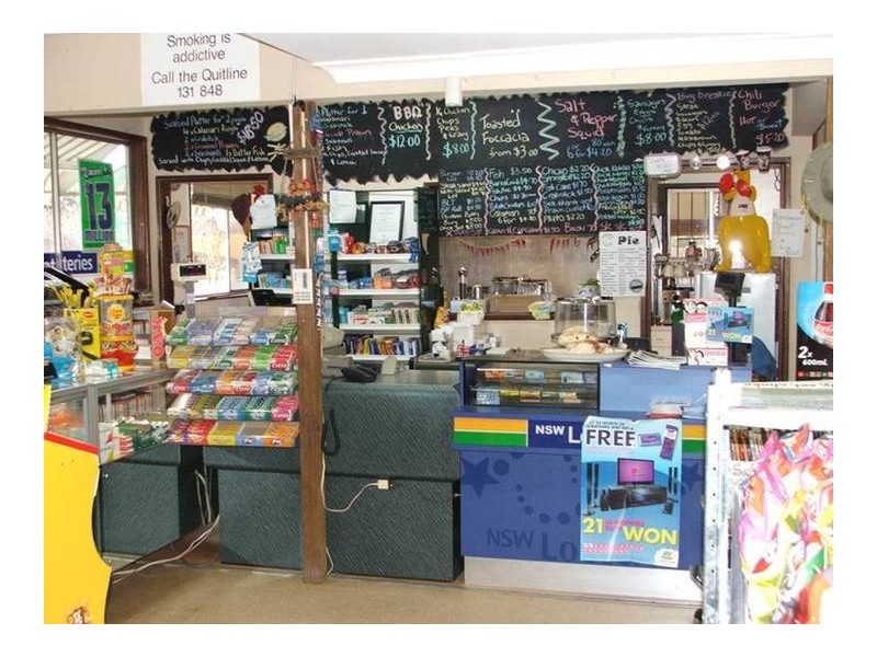 - Kiewa Street, Manildra NSW 2865
