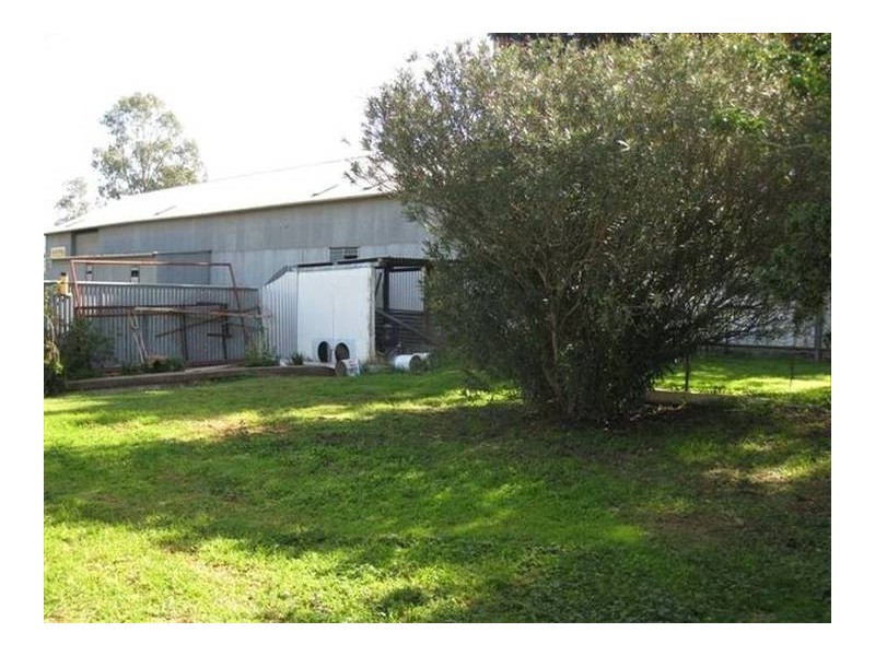 - Kiewa Street, Manildra NSW 2865