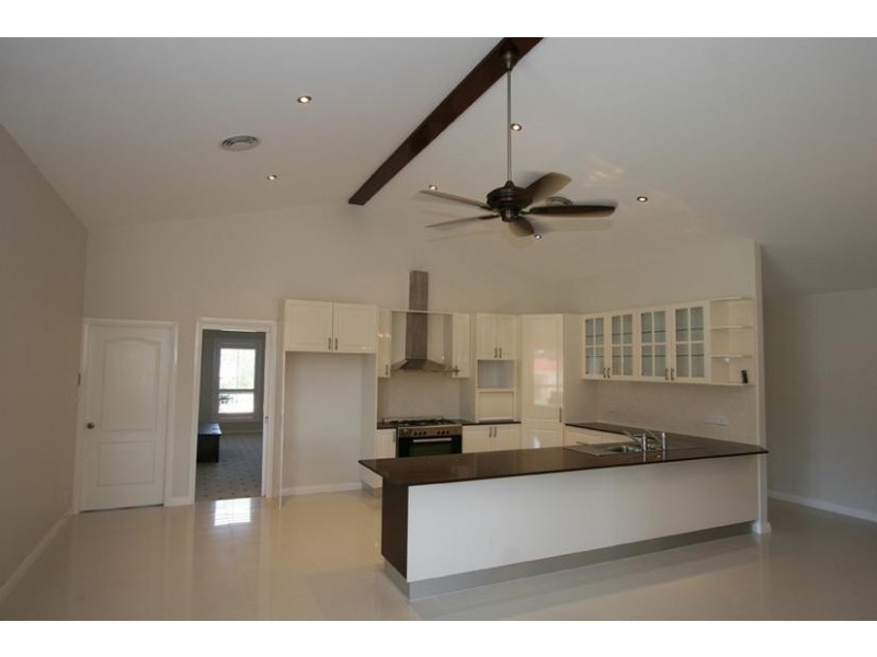 42 Farrell Road, Orange NSW 2800