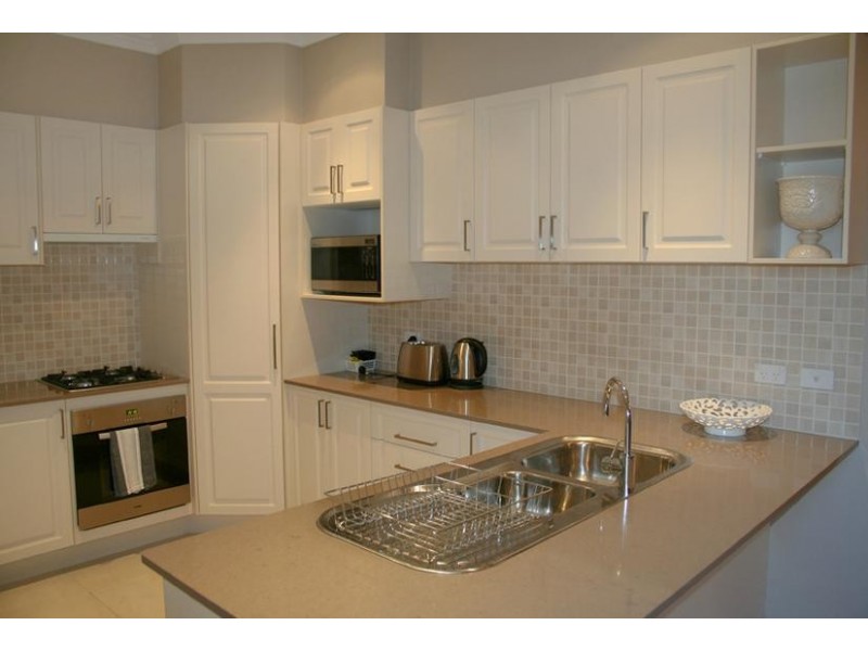 1 & 2/105 March Street, Orange NSW 2800