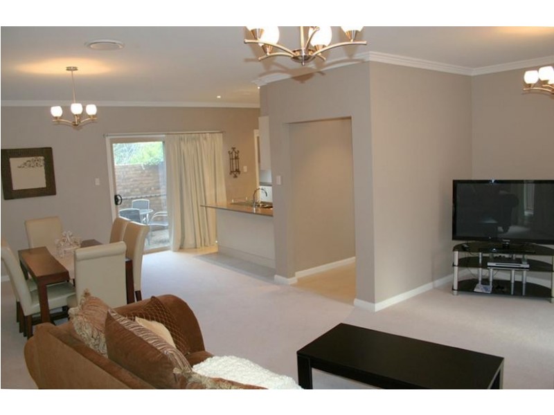 1 & 2/105 March Street, Orange NSW 2800