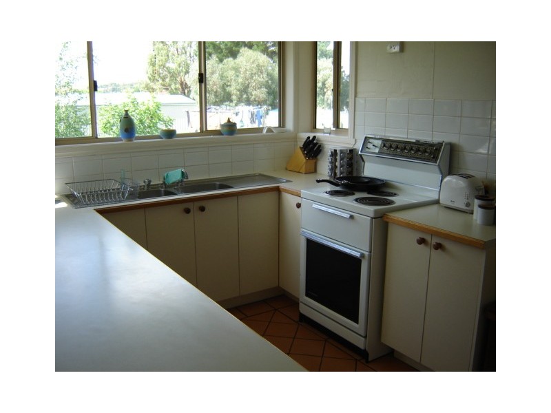 13 Lane Street, Blayney NSW 2799