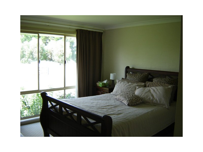 13 Lane Street, Blayney NSW 2799