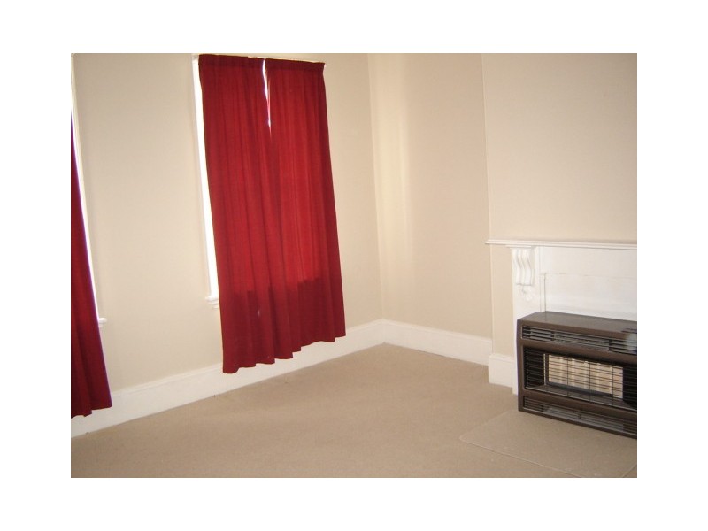 60 Adelaide Street, Blayney NSW 2799