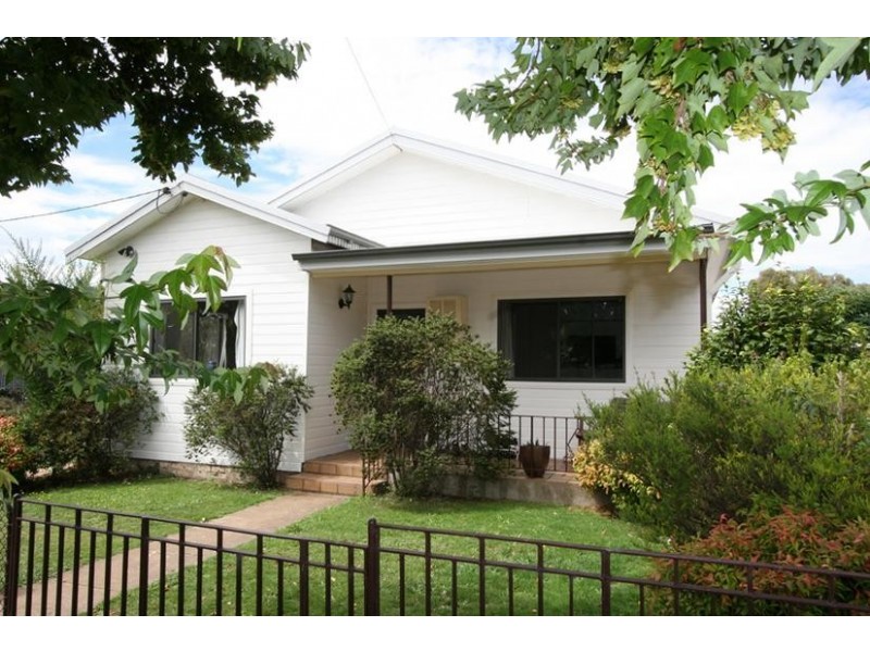 114 Edward Street, Orange NSW 2800