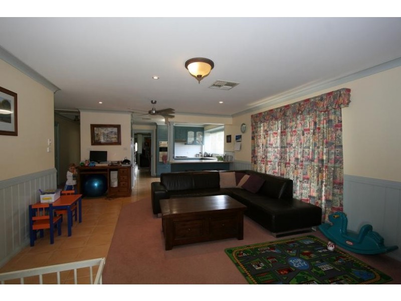 4 Hutton Street, Orange NSW 2800