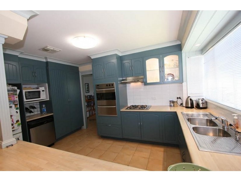 4 Hutton Street, Orange NSW 2800