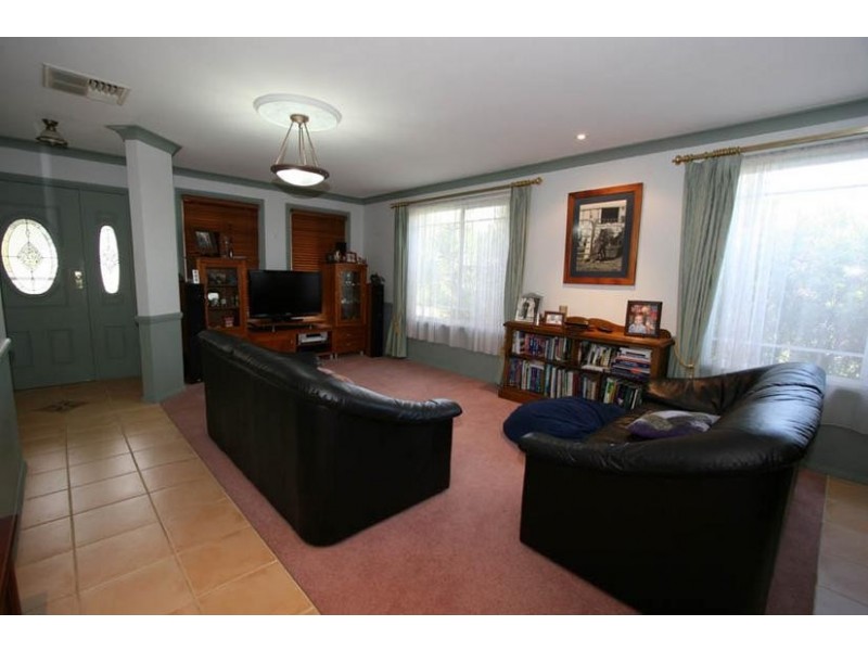 4 Hutton Street, Orange NSW 2800