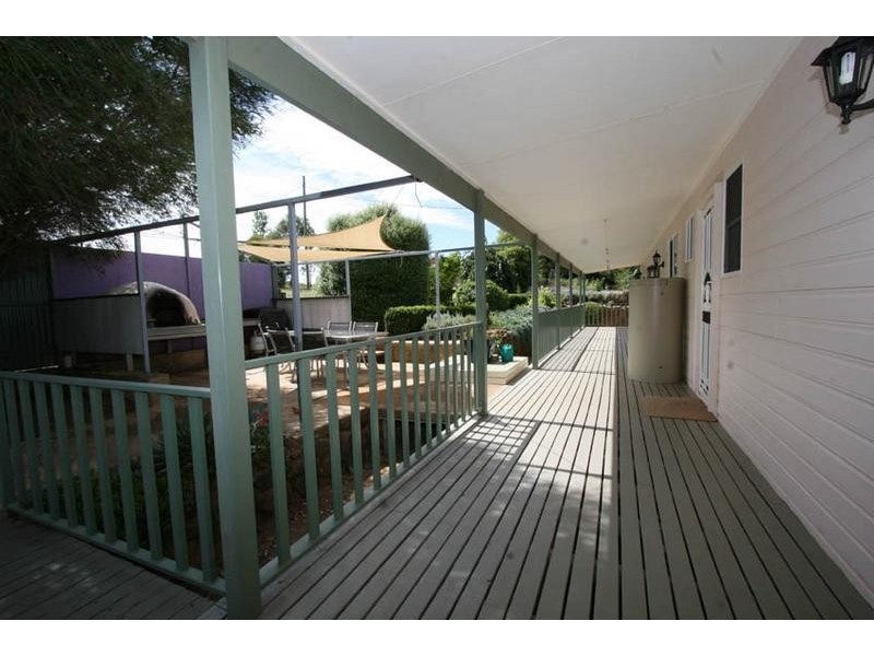 4 Hutton Street, Orange NSW 2800
