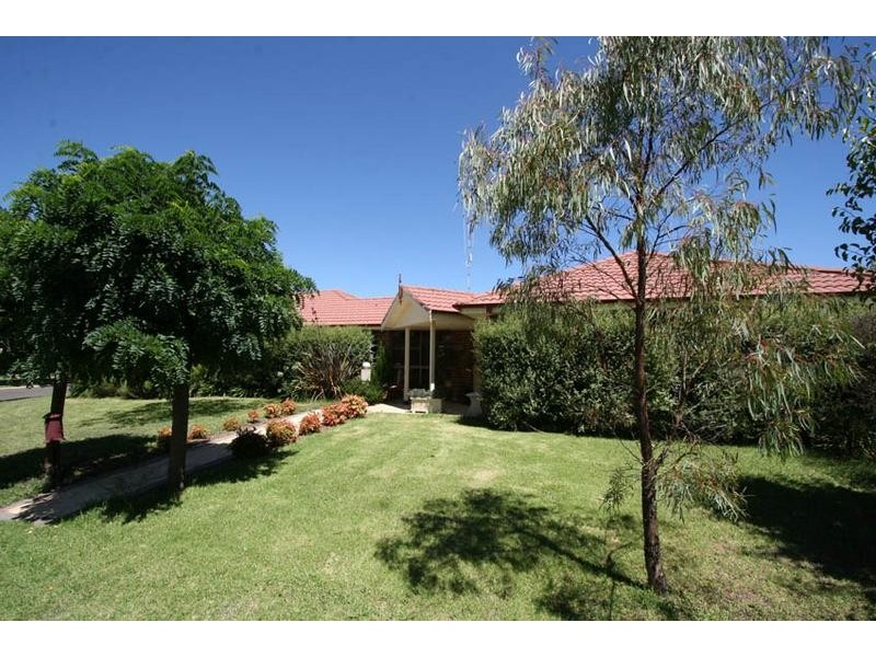 19 Agland Crescent, Orange NSW 2800