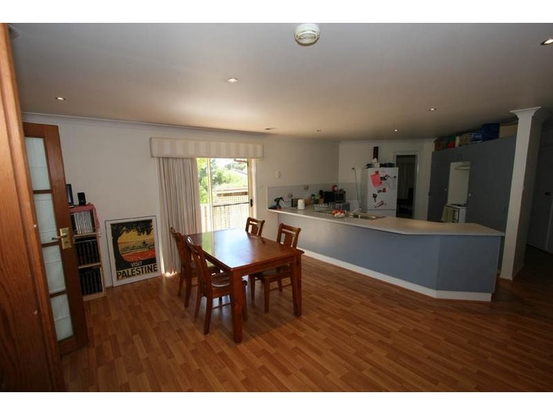 11 Crinoline Street, Orange NSW 2800