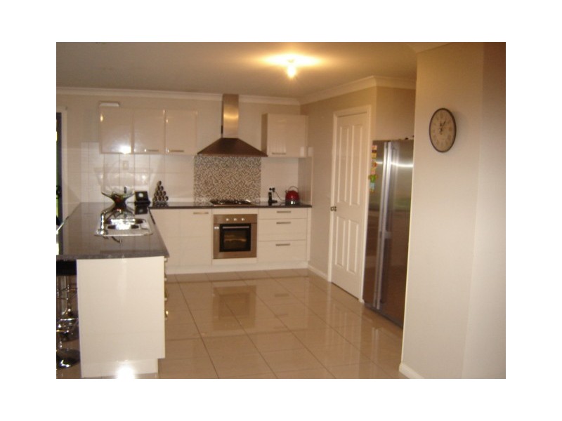 17 Raphael Street, Blayney NSW 2799