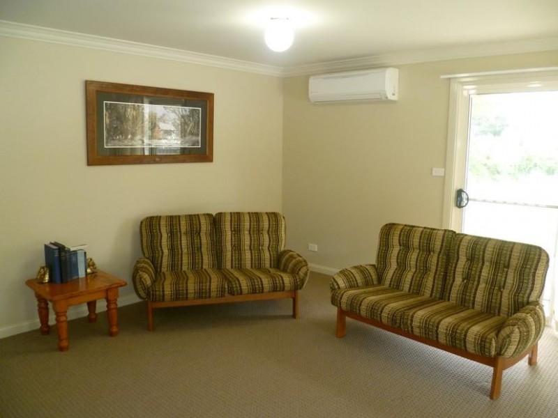 15 Molong Street, Molong NSW 2866