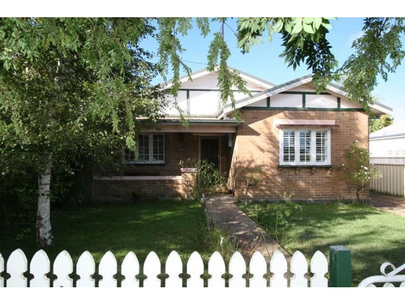 418 Summer Street, Orange NSW 2800
