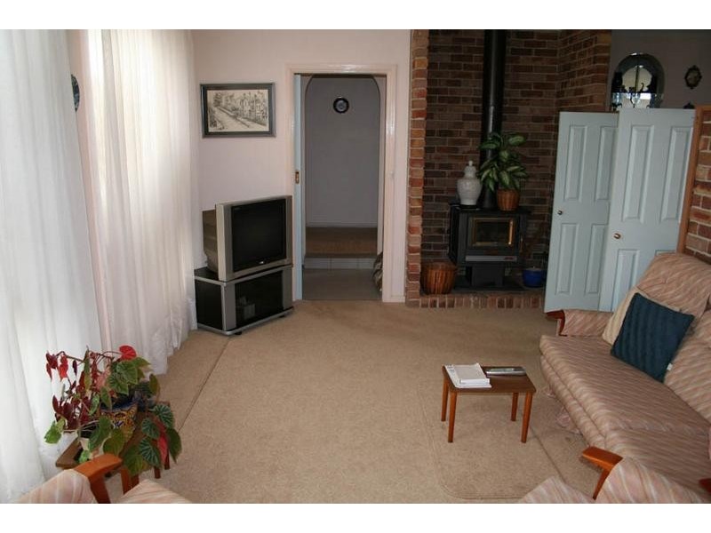 4 Kamdell Place, Orange NSW 2800