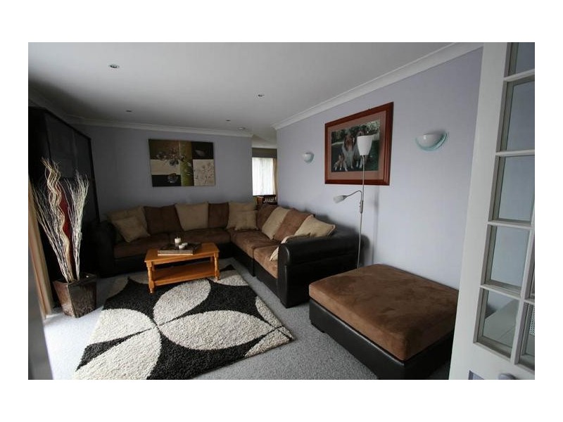 9 Torrens Street, Blayney NSW 2799