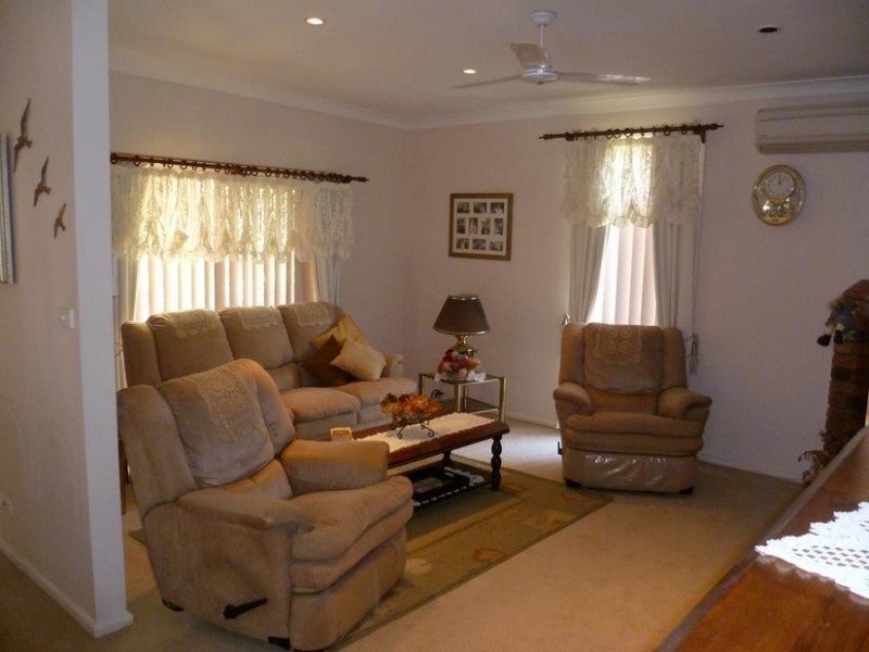 8 Smith Street, Molong NSW 2866