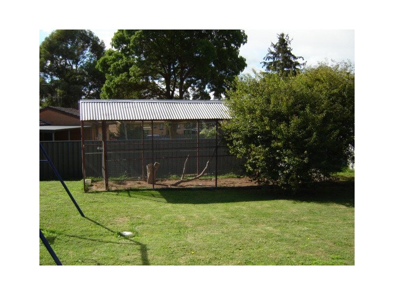 13 Somers Place, Blayney NSW 2799