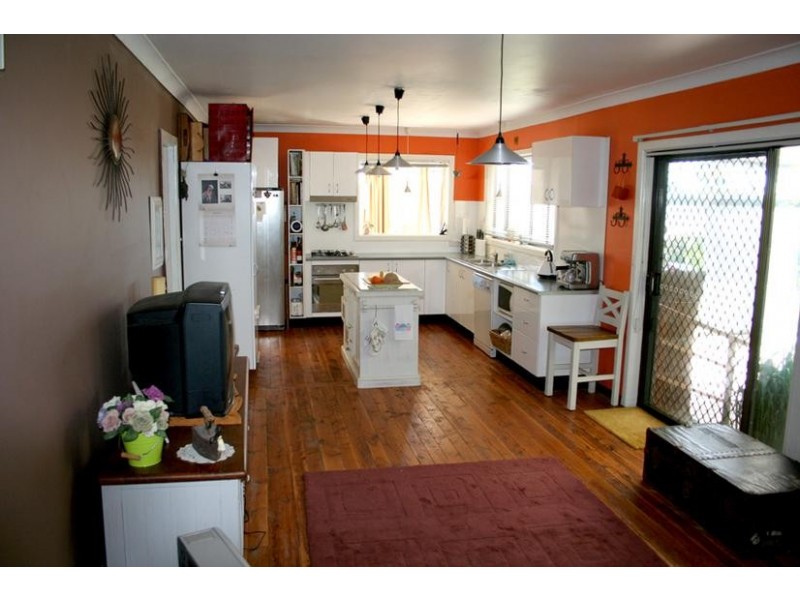 146 Forest Road, Spring Hill NSW 2800