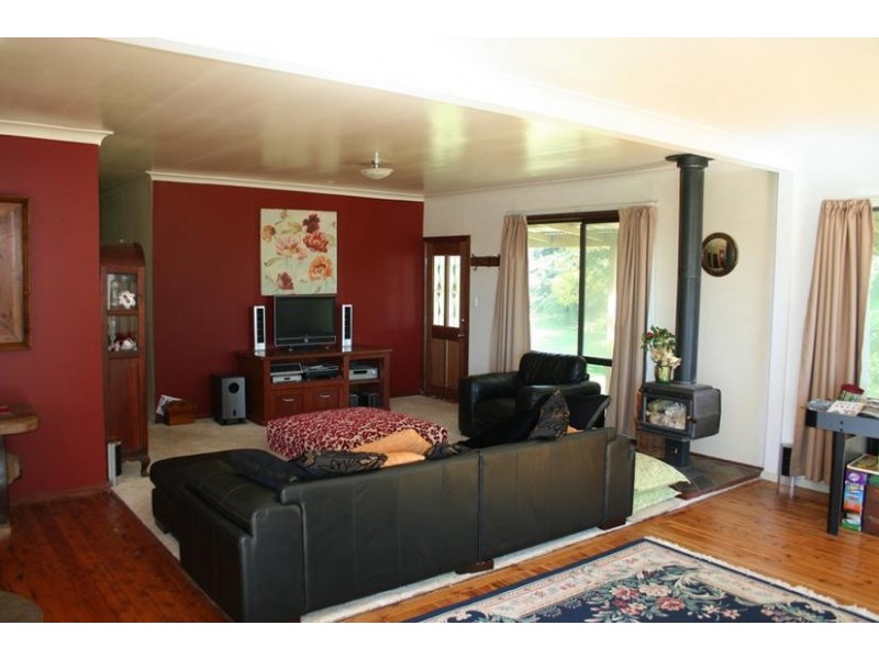 146 Forest Road, Spring Hill NSW 2800