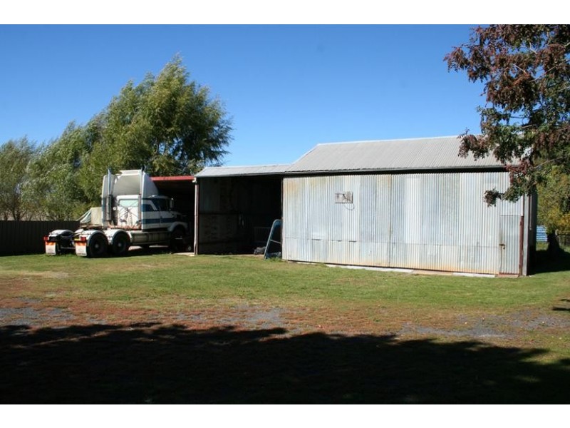 146 Forest Road, Spring Hill NSW 2800