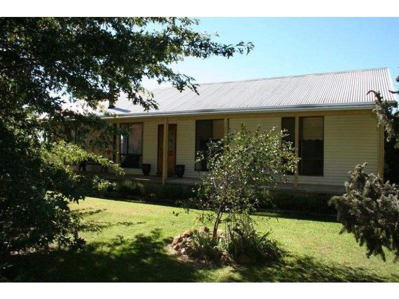 146 Forest Road, Spring Hill NSW 2800